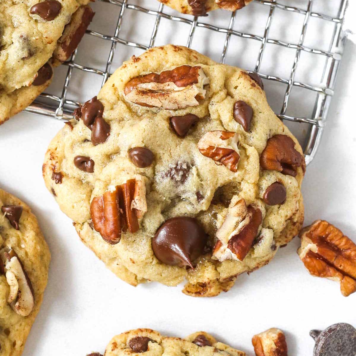 Chewy Chocolate Chip Pecan Cookies